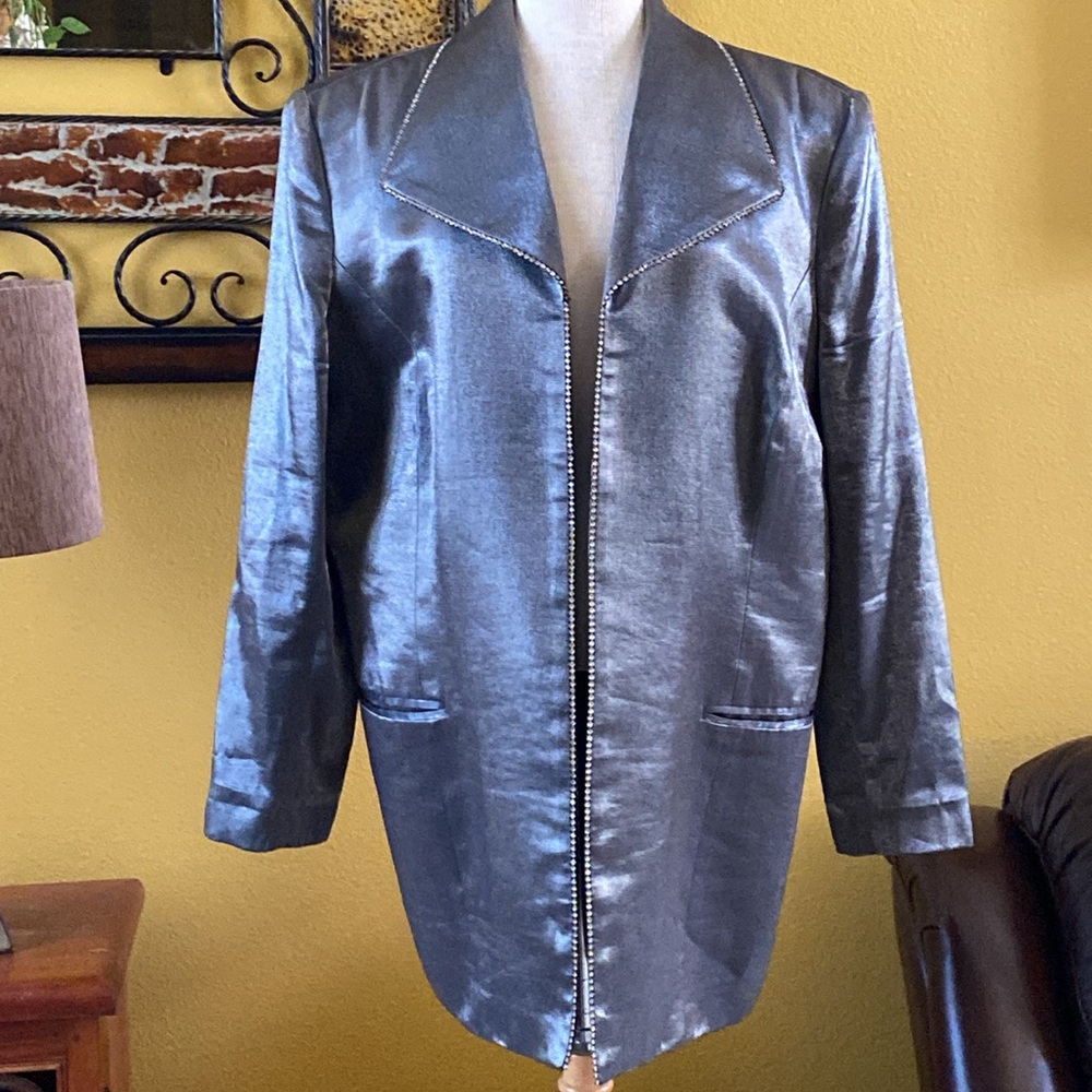 Valentine Blazer - Picture 3 of 11